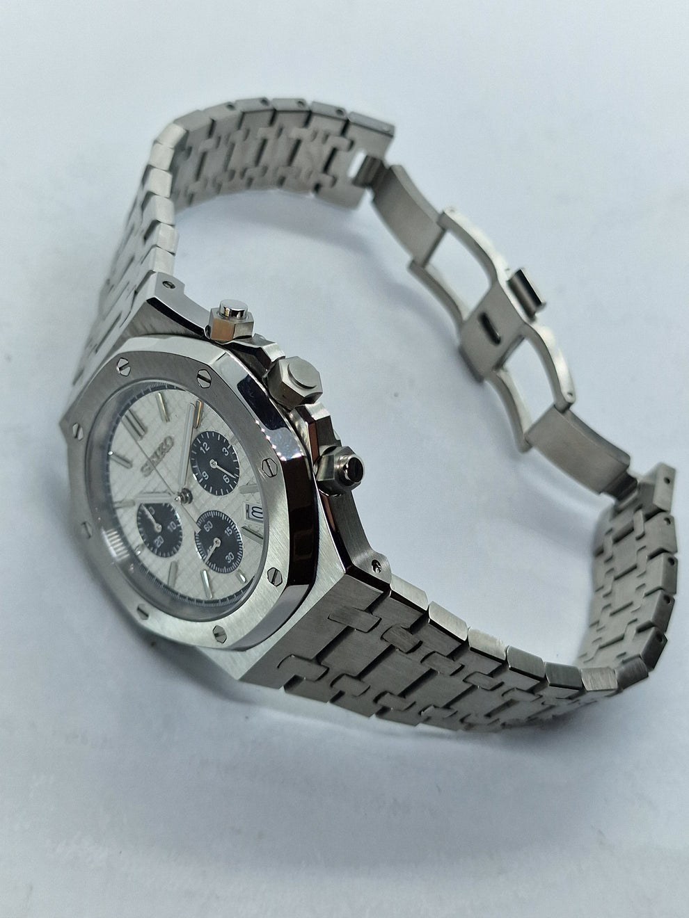The Octagon Chrono Panda